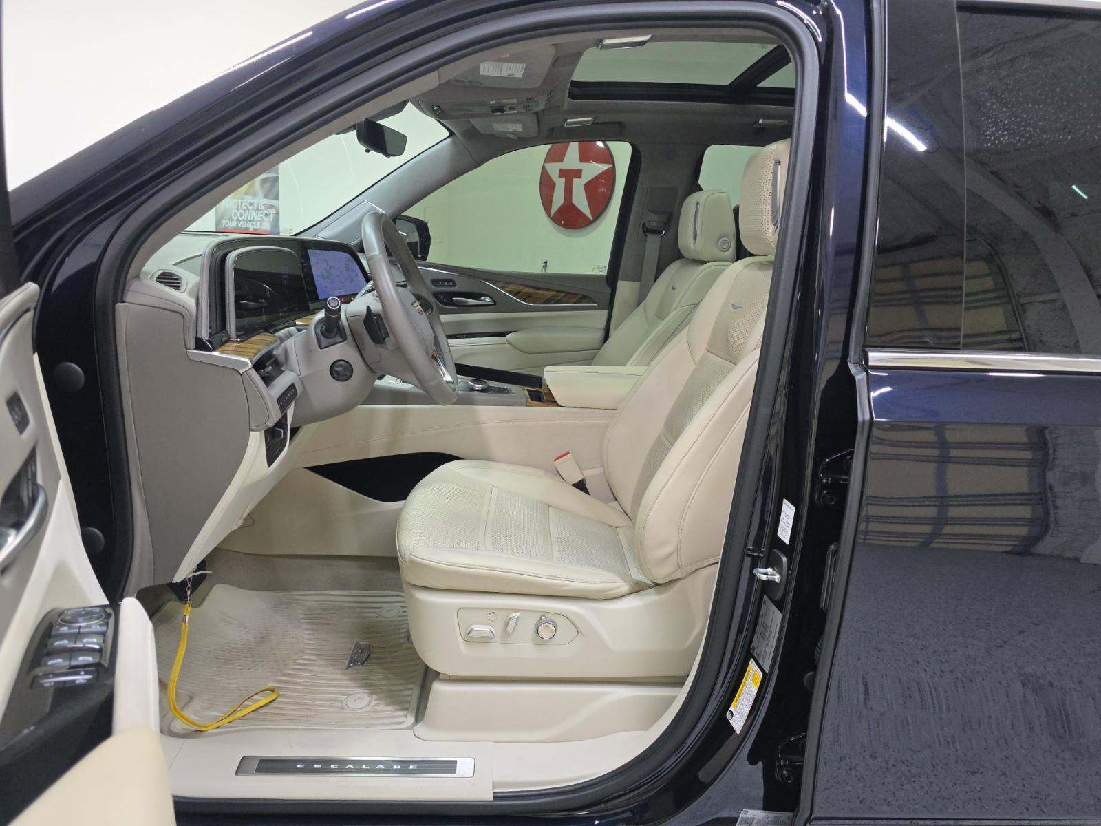 2021 Cadillac Escalade Premium Luxury Platinum AWD