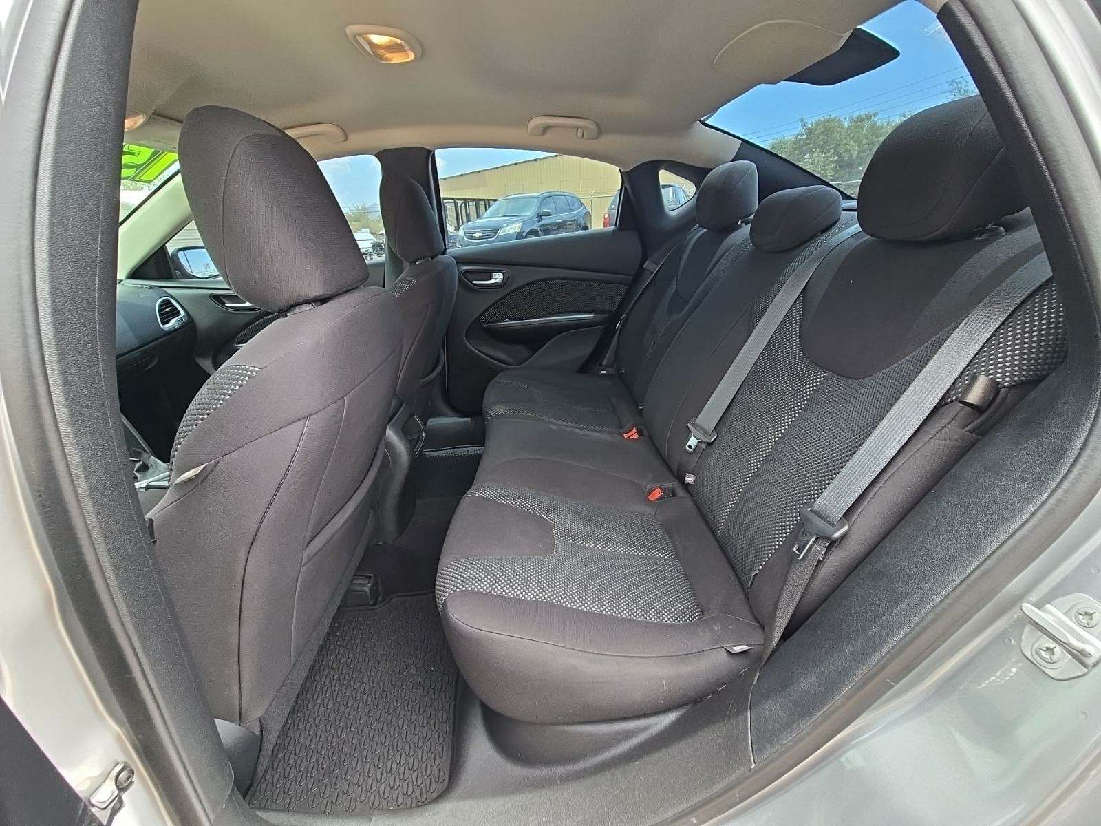 2015 Dodge Dart SE FWD