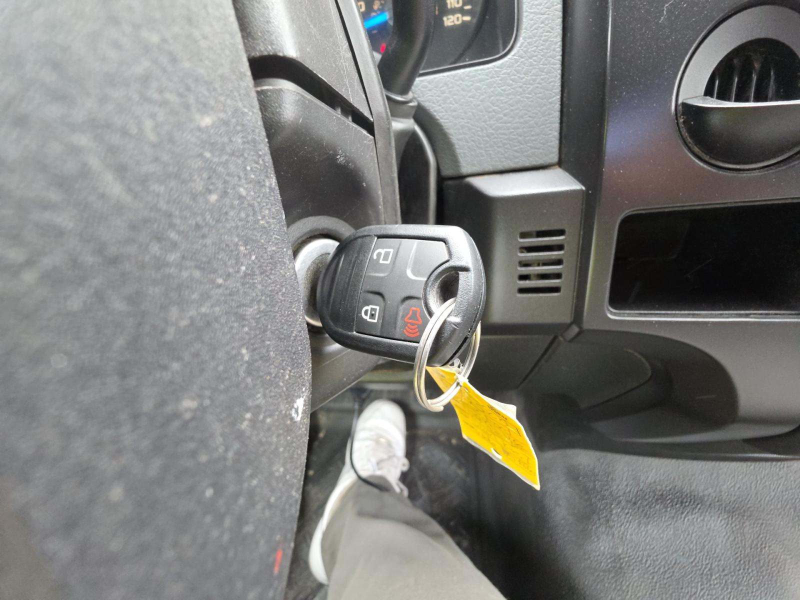 FORD F-150 - 8