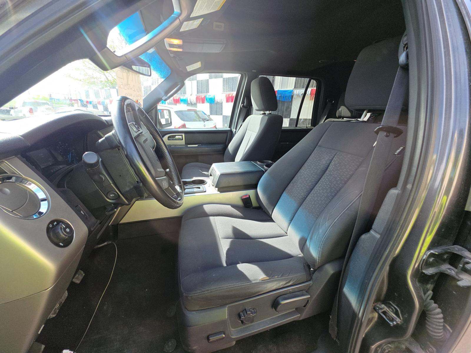 FORD EXPEDITION - 6
