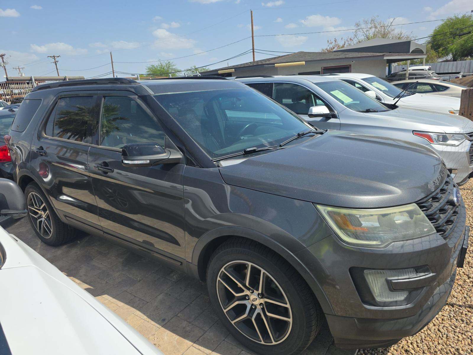 FORD EXPLORER - 4