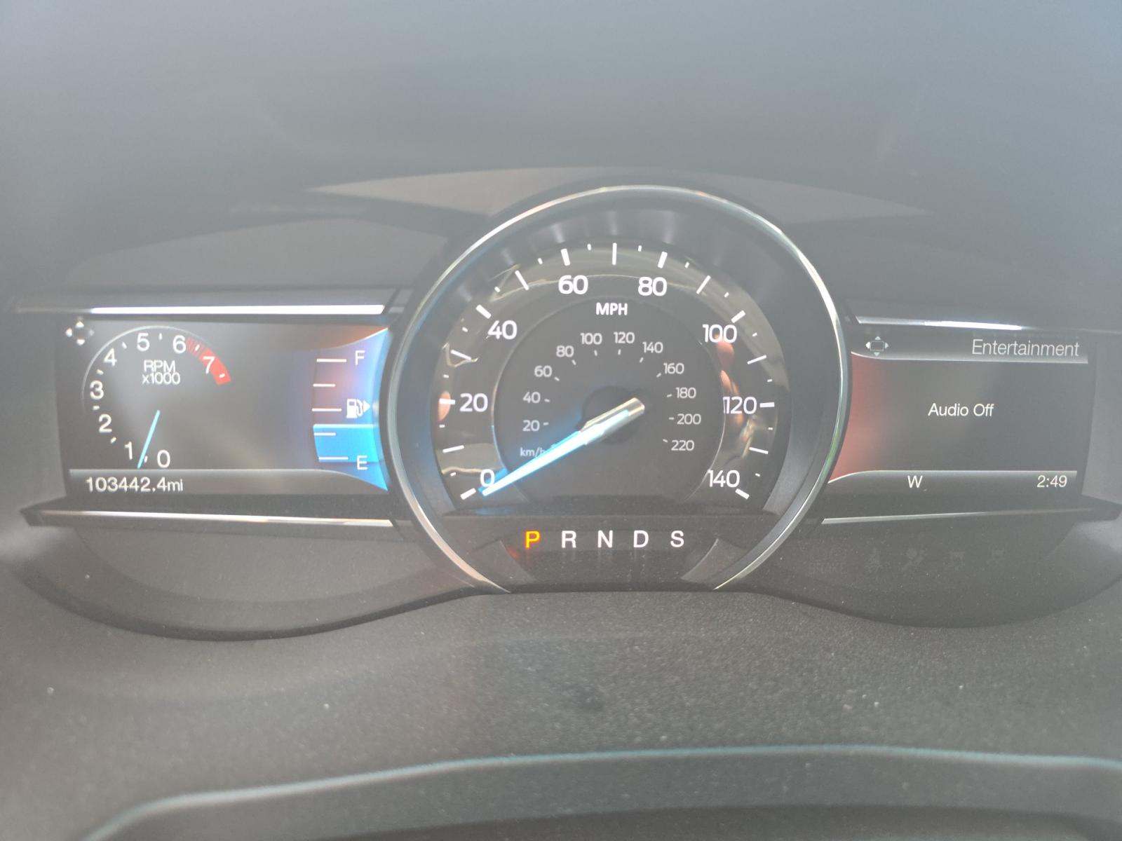 FORD EXPLORER - 9