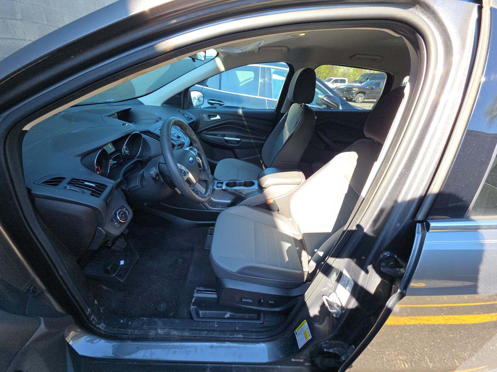 FORD ESCAPE - 6