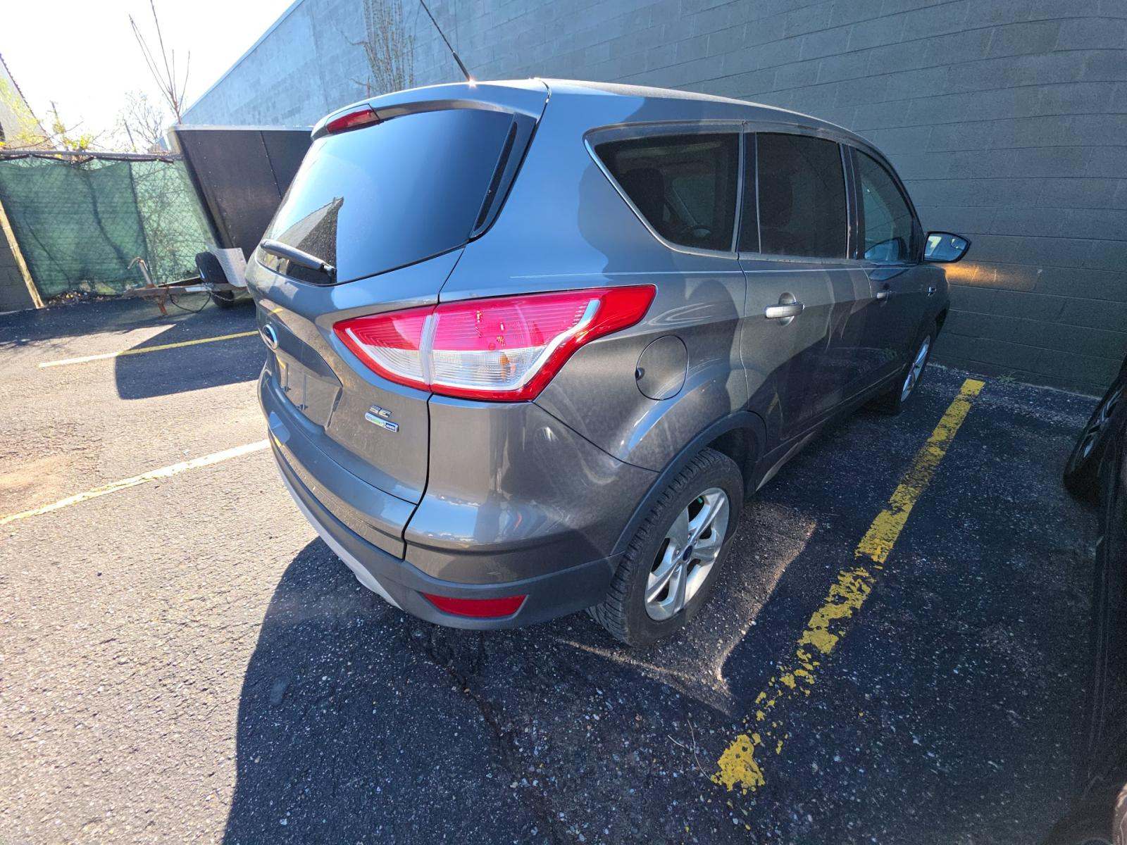 FORD ESCAPE - 3