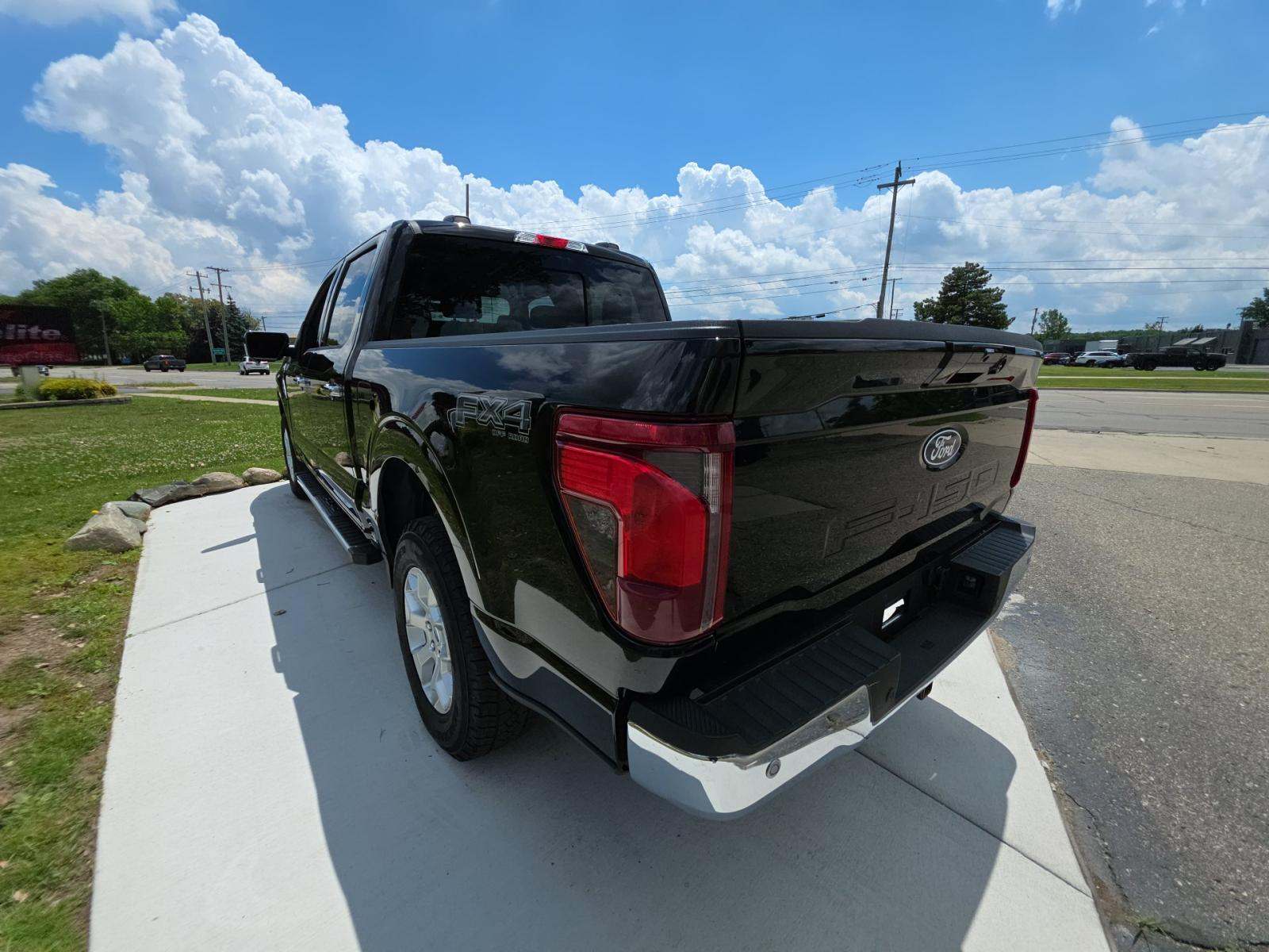 2025 Ford F-150 XLT AWD