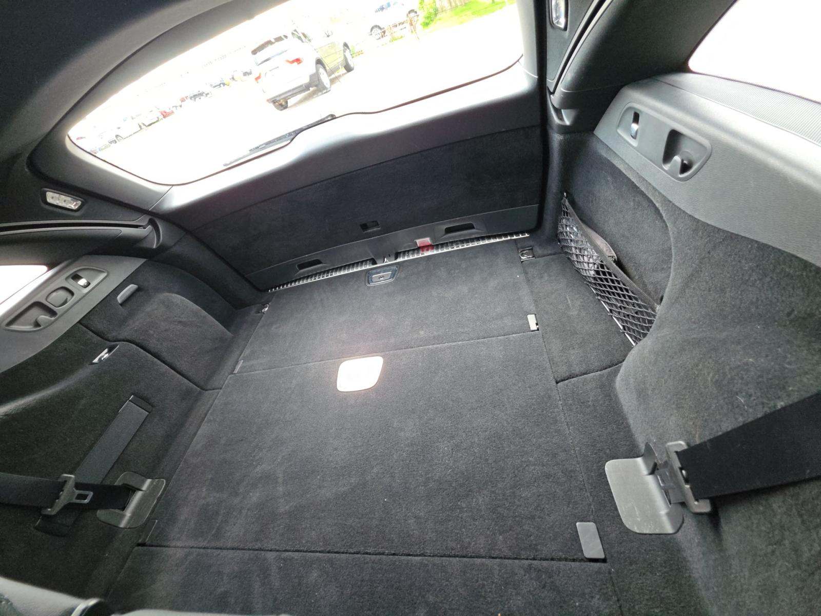 MERCEDES-BENZ E-CLASS - 10