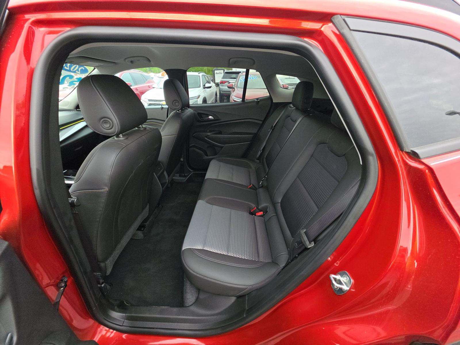 CHEVROLET TRAX - 9
