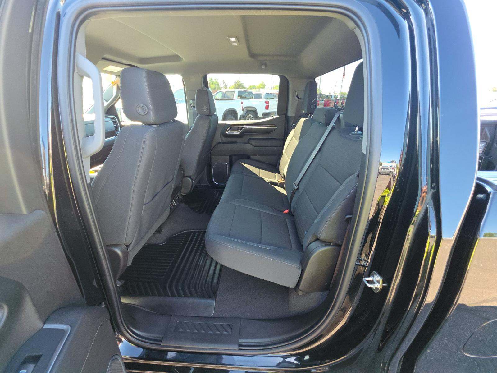 2023 Chevrolet Silverado 1500 RST AWD