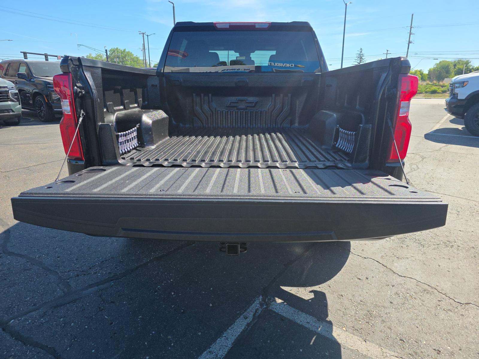 2023 Chevrolet Silverado 1500 RST AWD