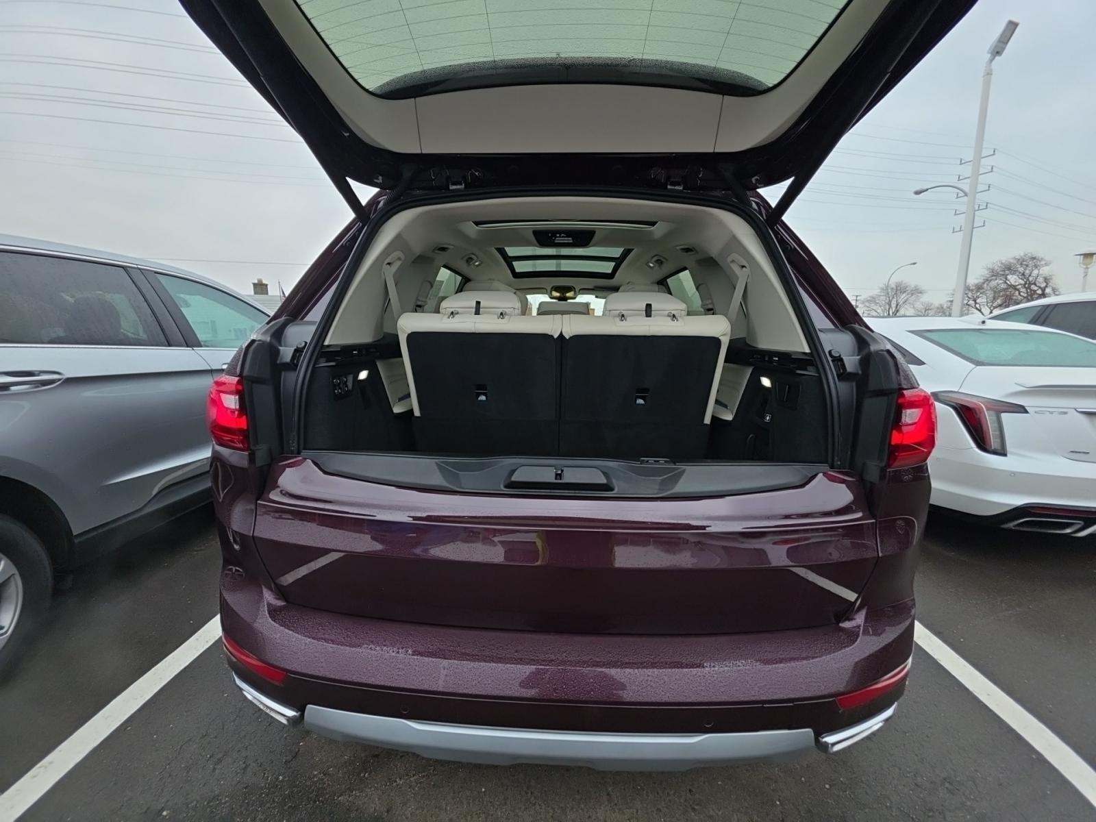 2022 BMW X7 xDrive40i AWD