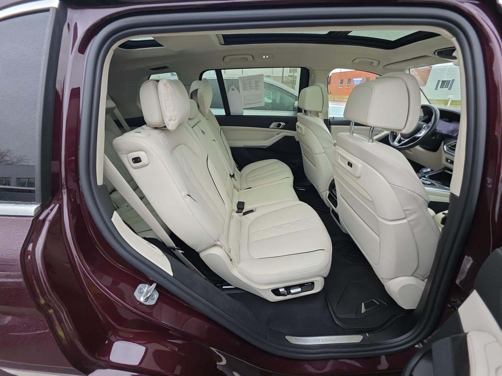 2022 BMW X7 xDrive40i AWD