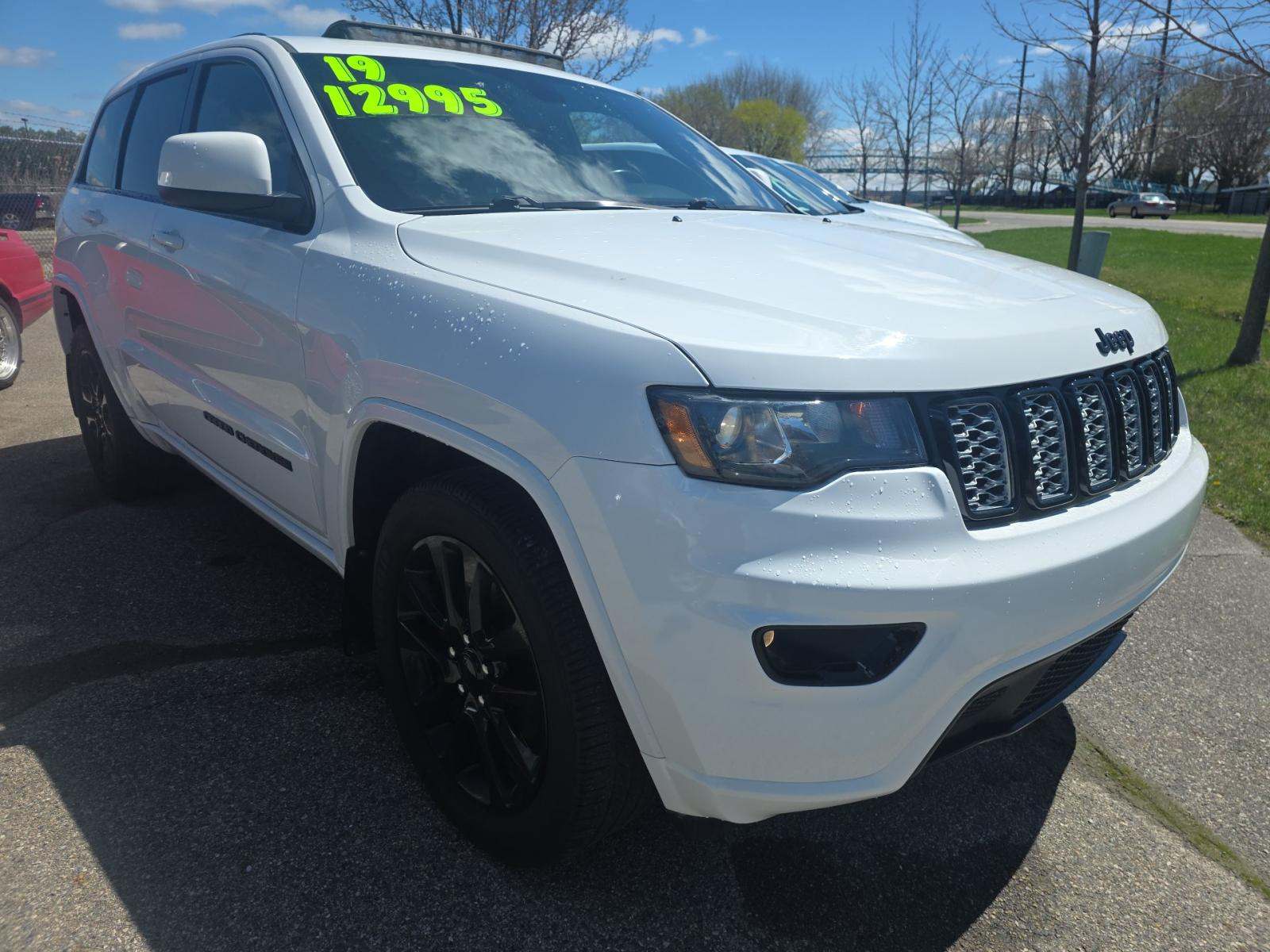 JEEP LAREDO ALTITUDE EDITION - 4