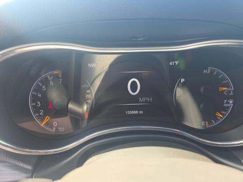 JEEP LAREDO ALTITUDE EDITION - 9