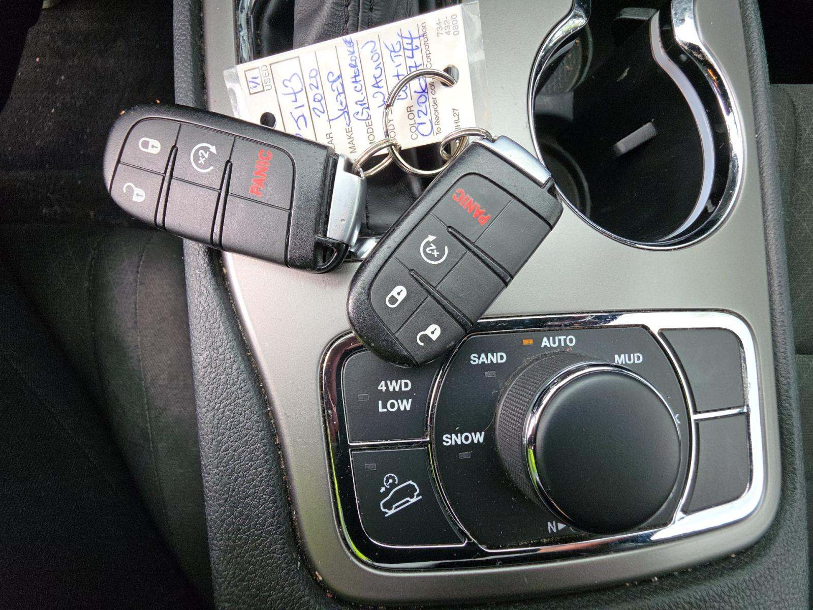 JEEP GRAND CHEROKEE - 4