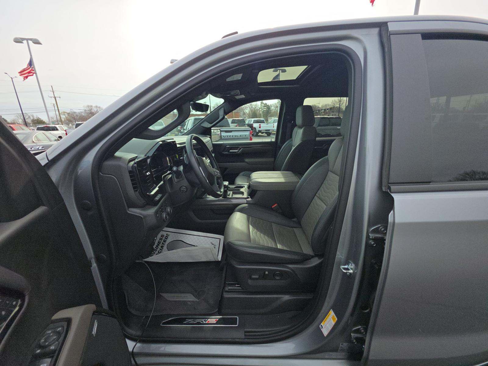 CHEVROLET SILVERADO - 2