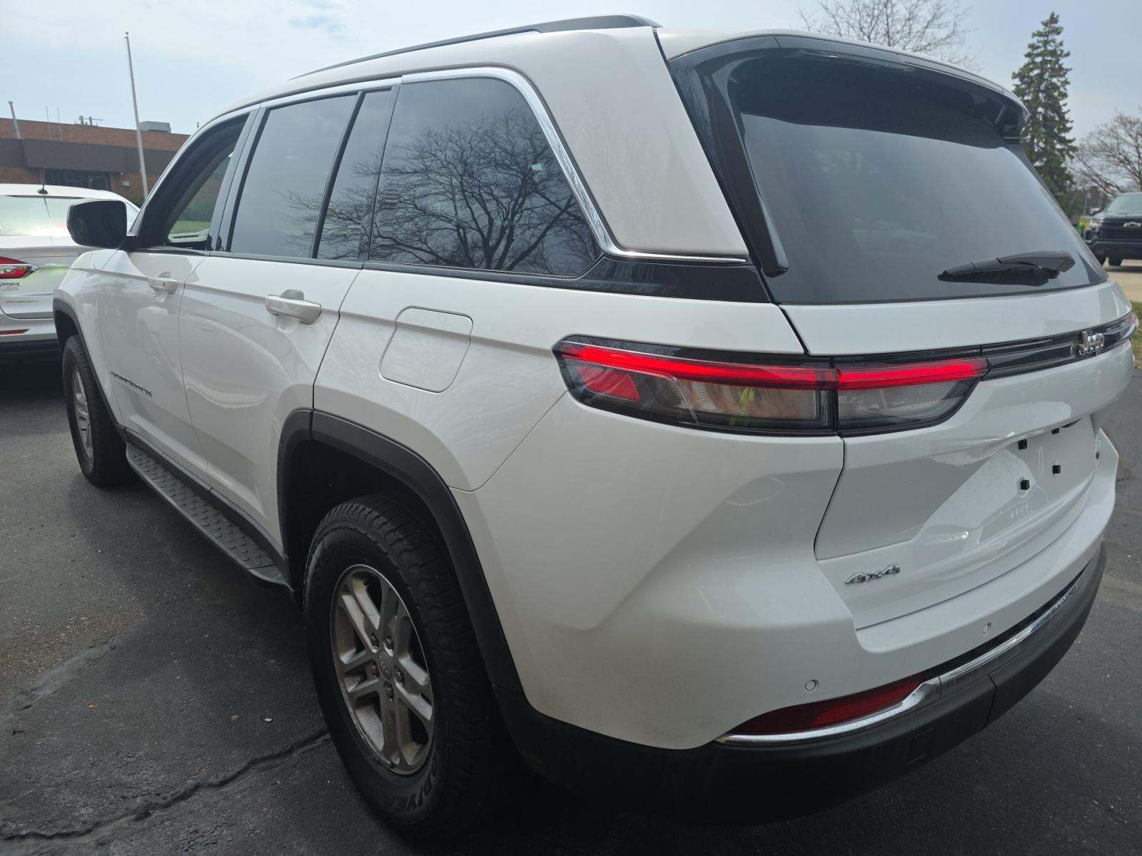 JEEP GRAND CHEROKEE - 2