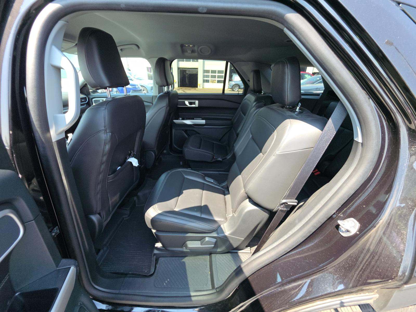 FORD EXPLORER - 9