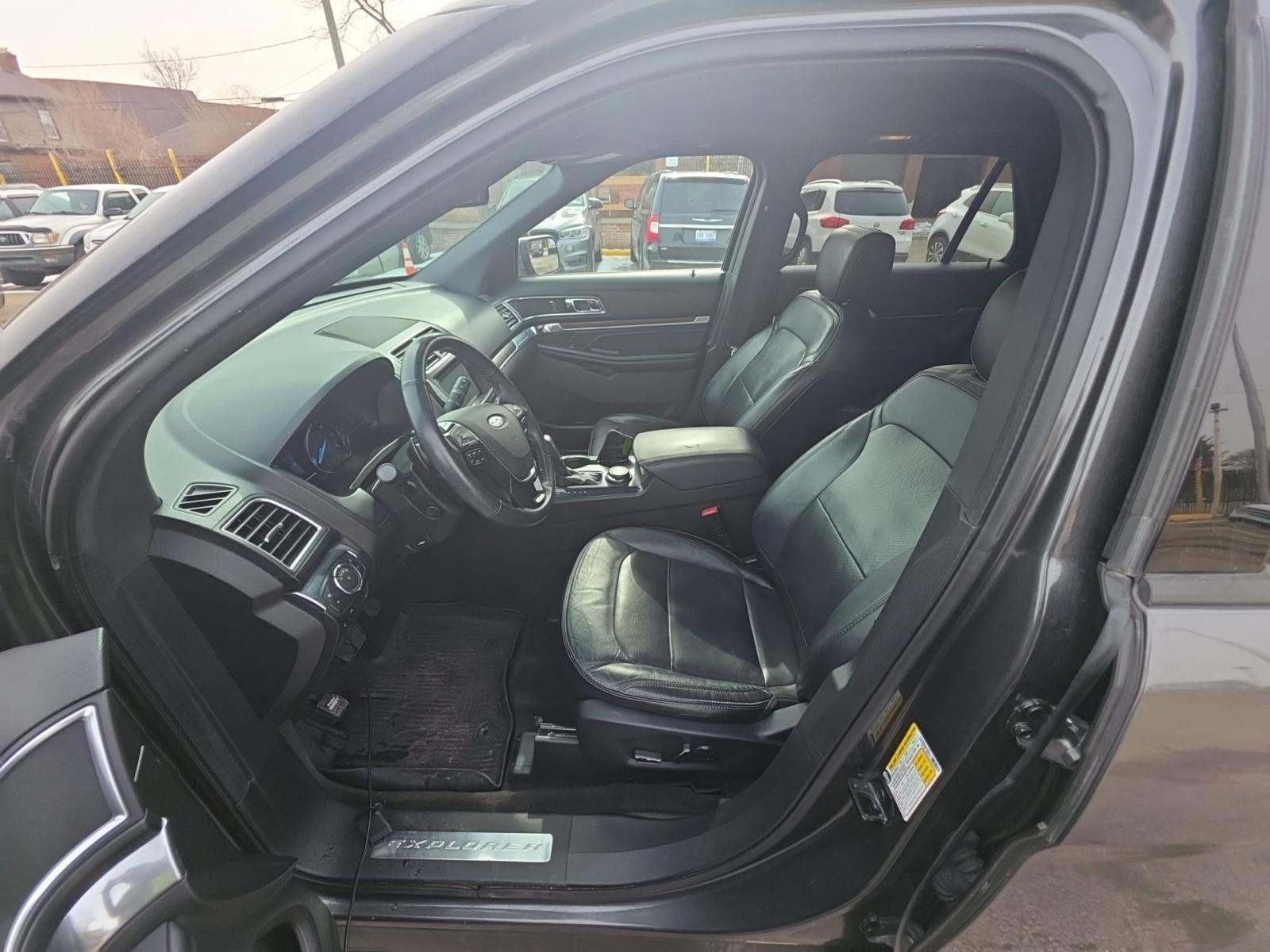 FORD EXPLORER - 2