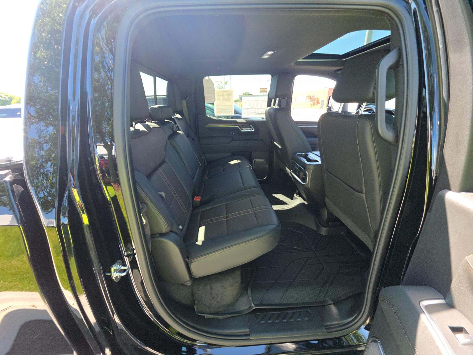 2026 Chevrolet Silverado 1500 High Country AWD