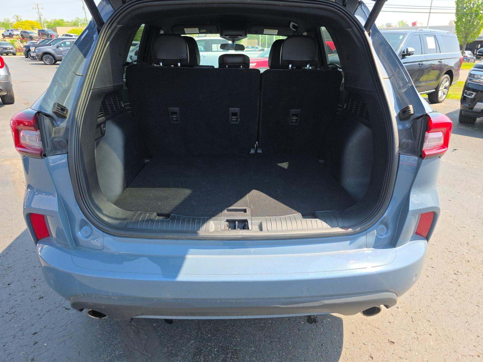 FORD ESCAPE - 10