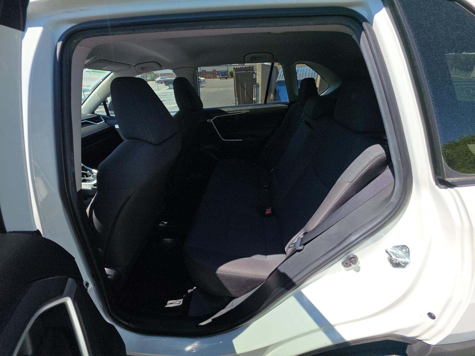 2022 Toyota RAV4 LE AWD
