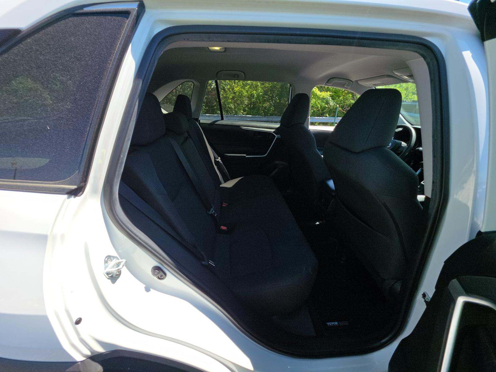 2022 Toyota RAV4 LE AWD