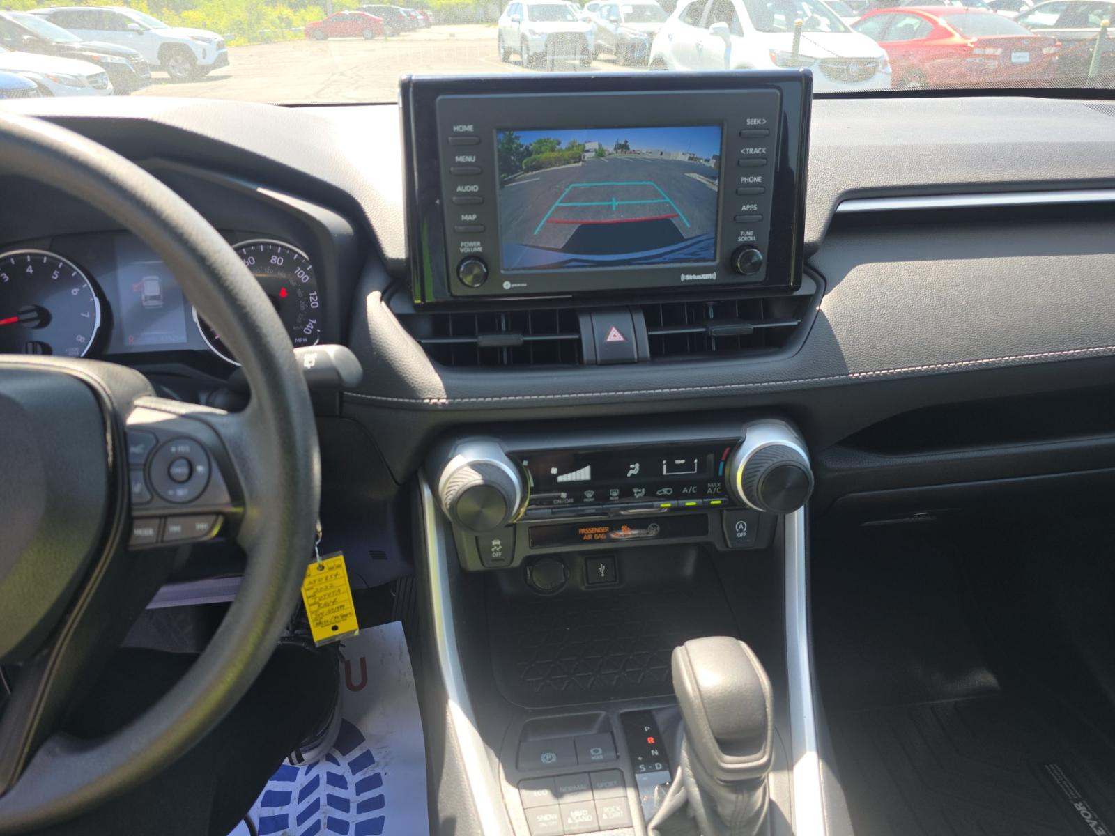 2022 Toyota RAV4 LE AWD