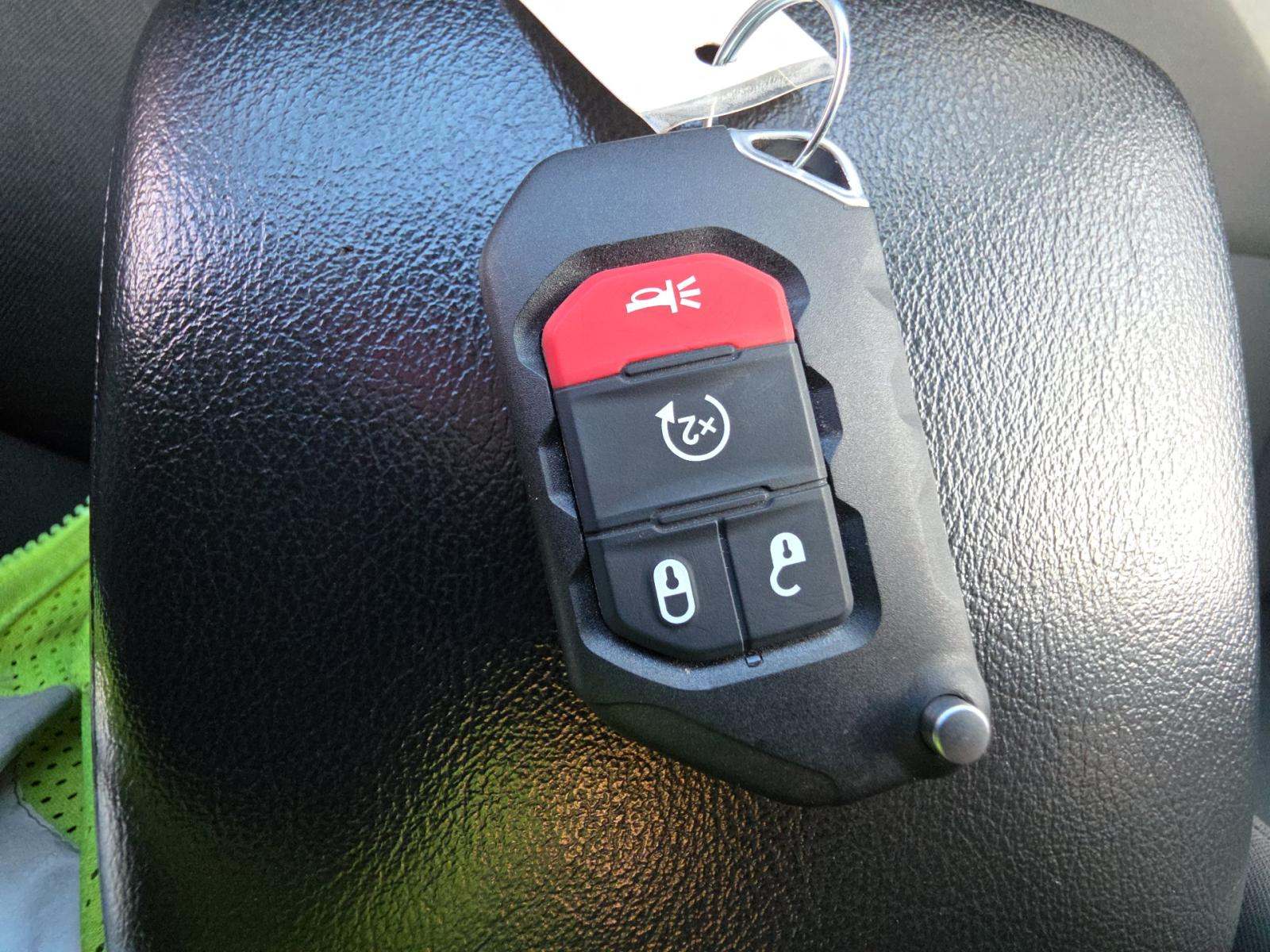 JEEP UNLIMITED SPORT S - 8