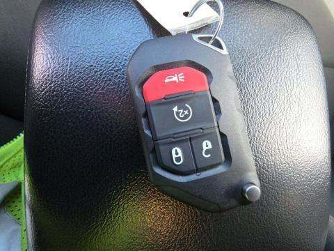 JEEP UNLIMITED SPORT S - 8