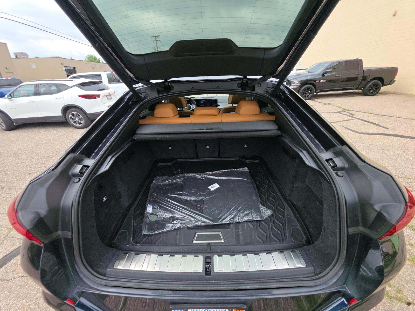 2024 BMW X6 xDrive40i AWD