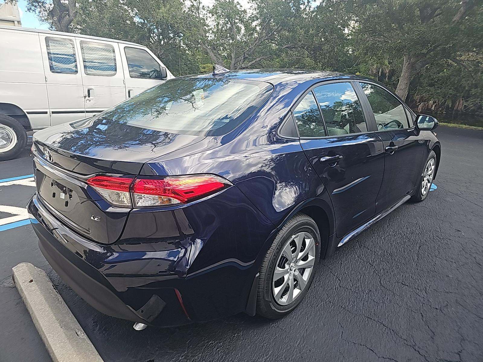 2025 Toyota Corolla LE FWD