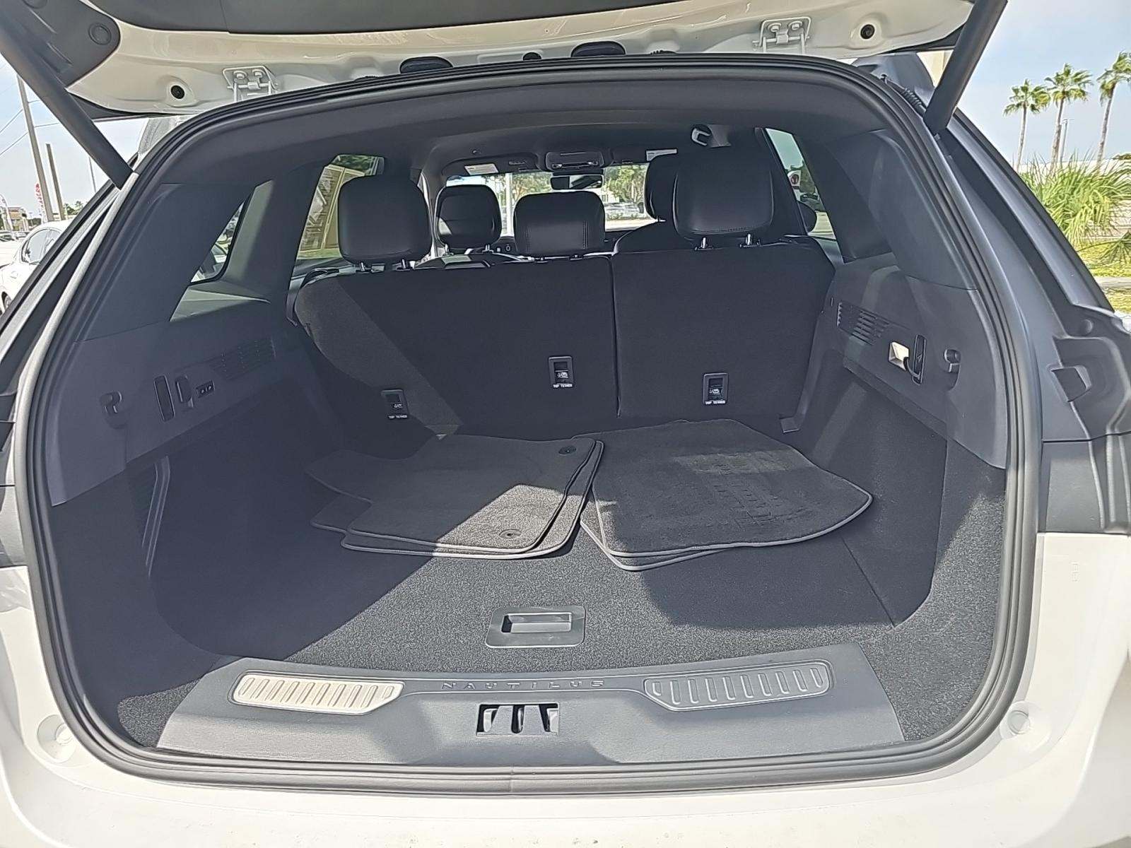 2024 Lincoln Nautilus Premiere AWD