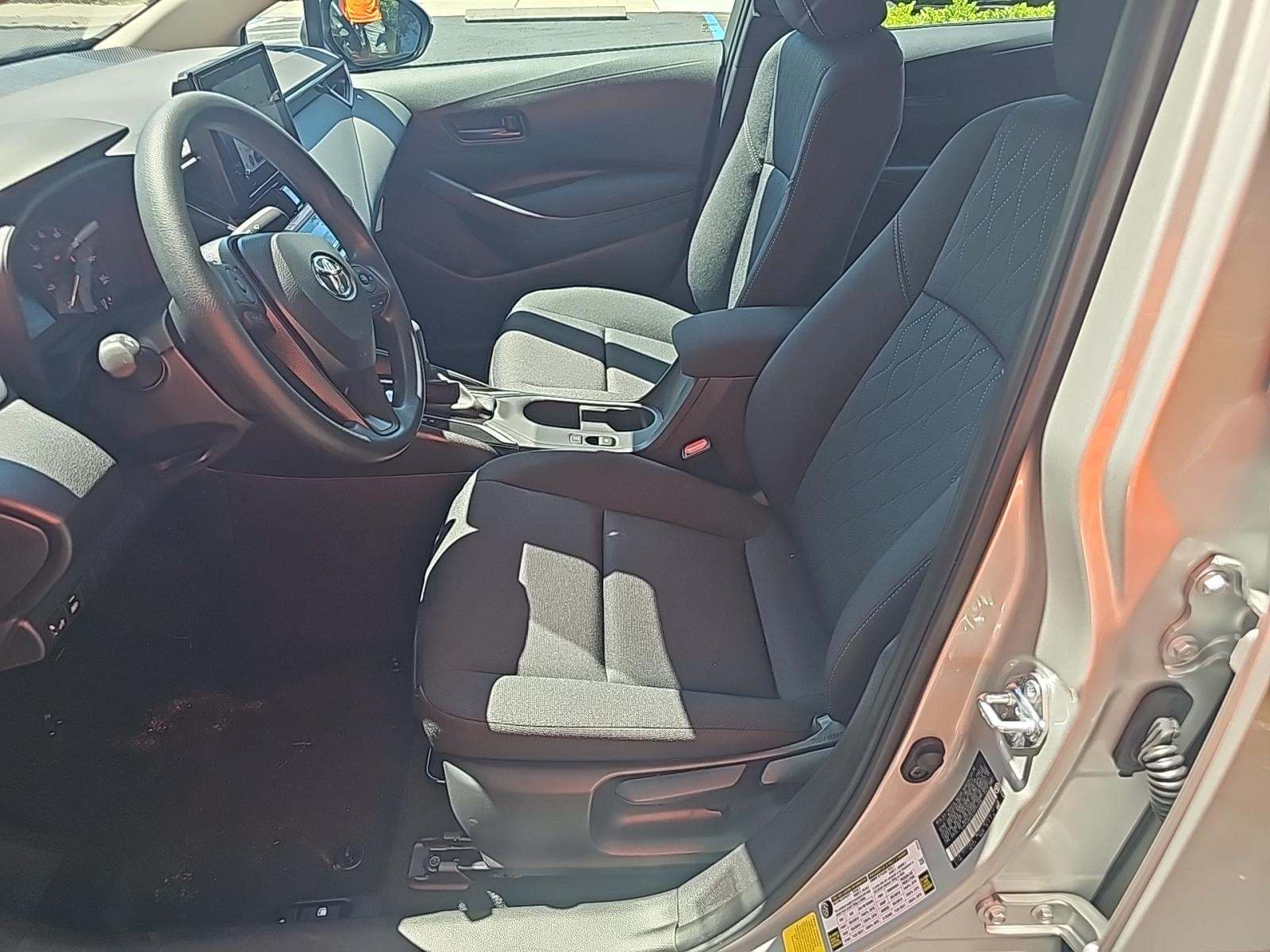 2025 Toyota Corolla LE FWD