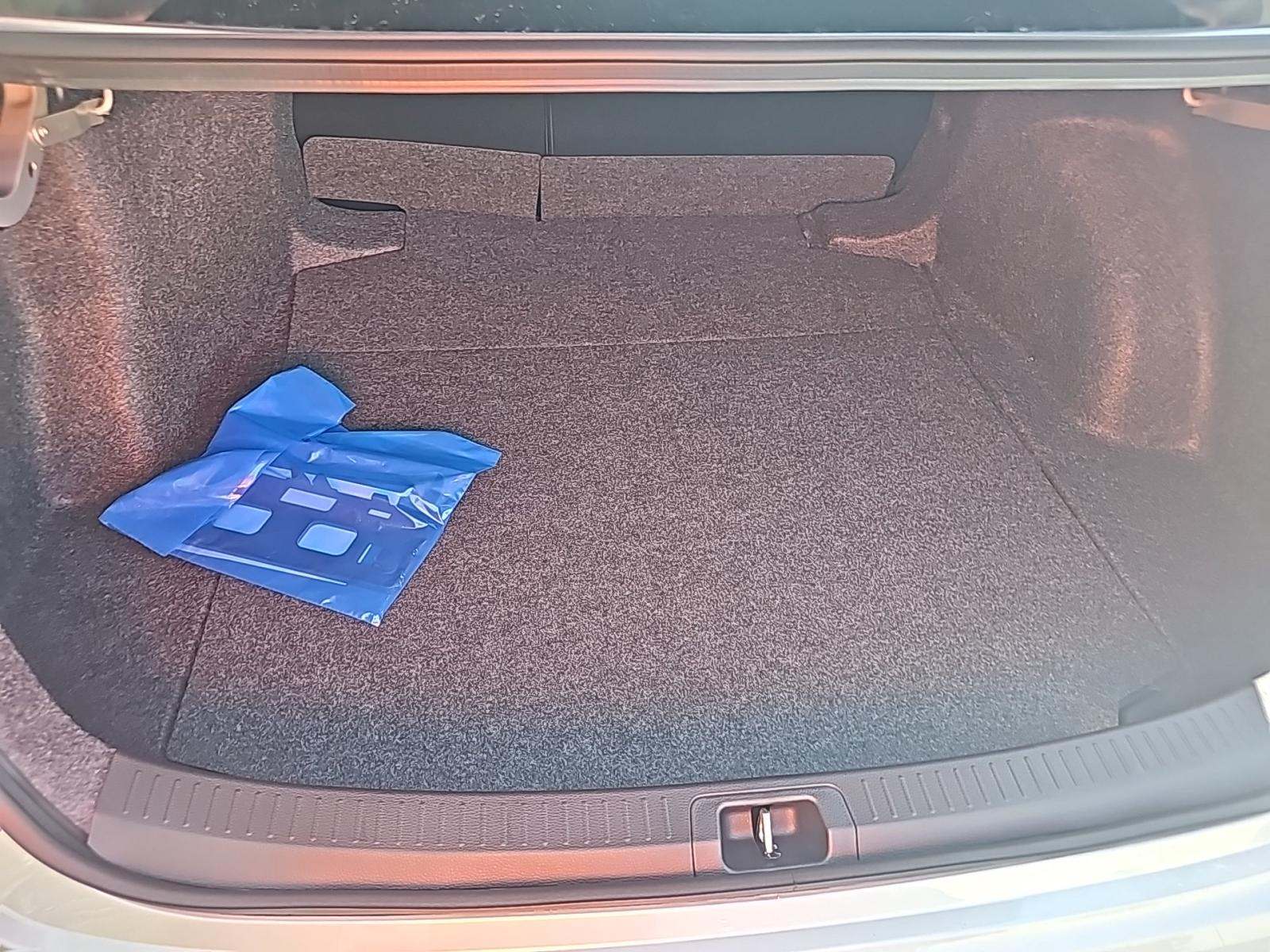 2025 Toyota Corolla LE FWD