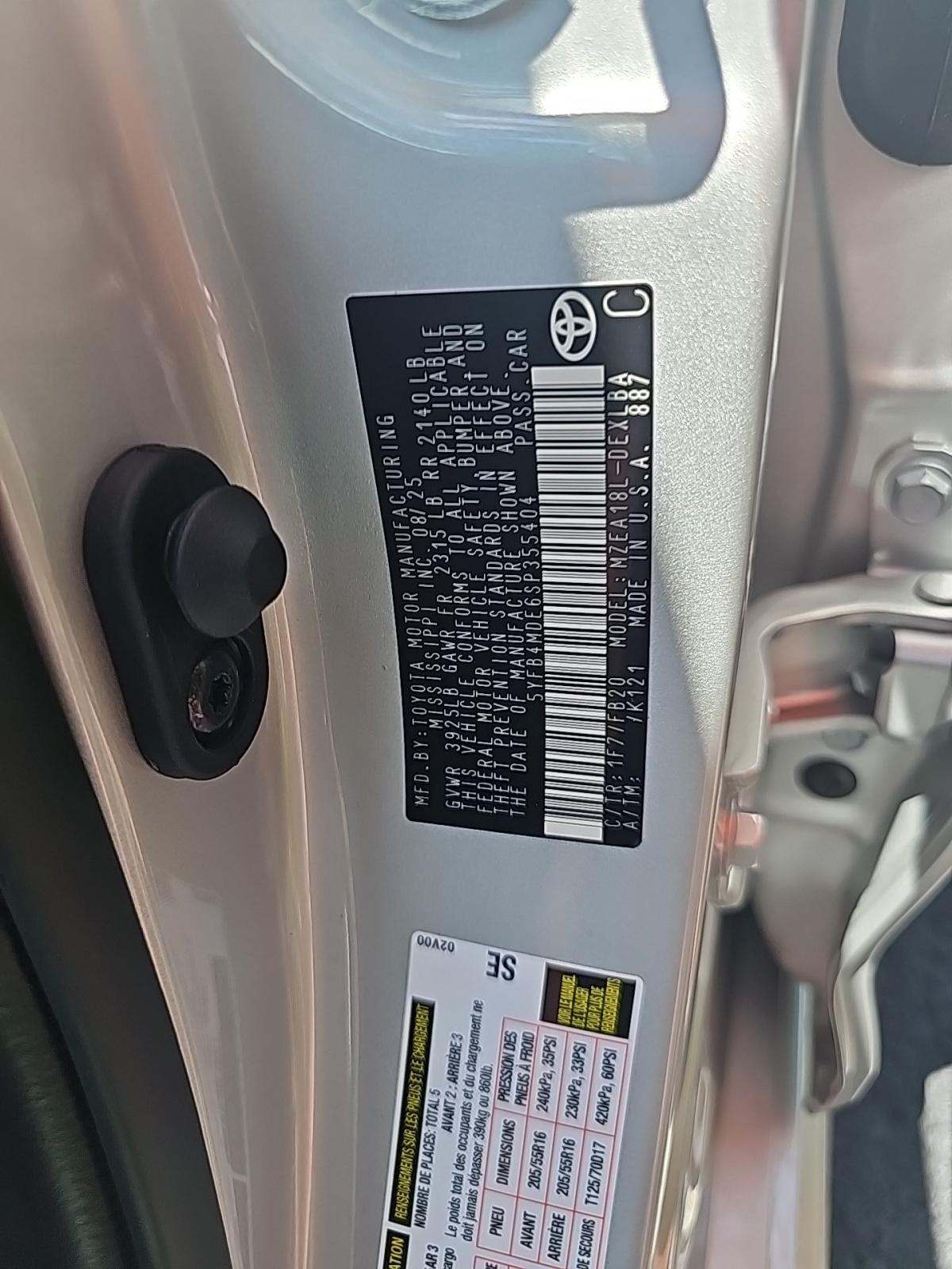 2025 Toyota Corolla LE FWD