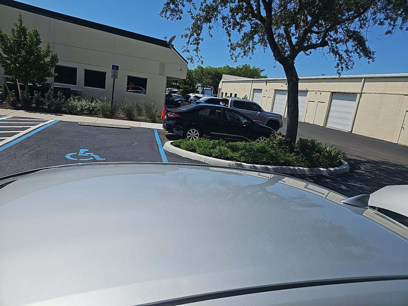 2025 Toyota Corolla LE FWD