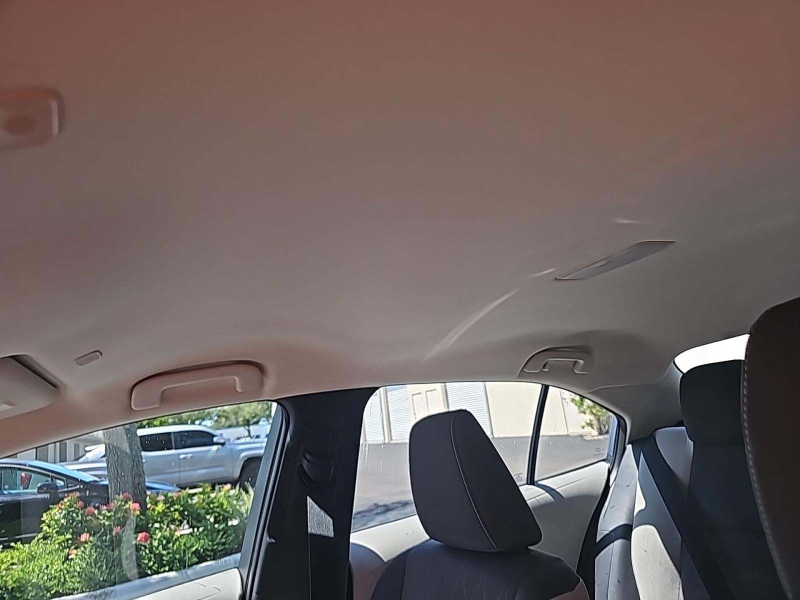 2025 Toyota Corolla LE FWD