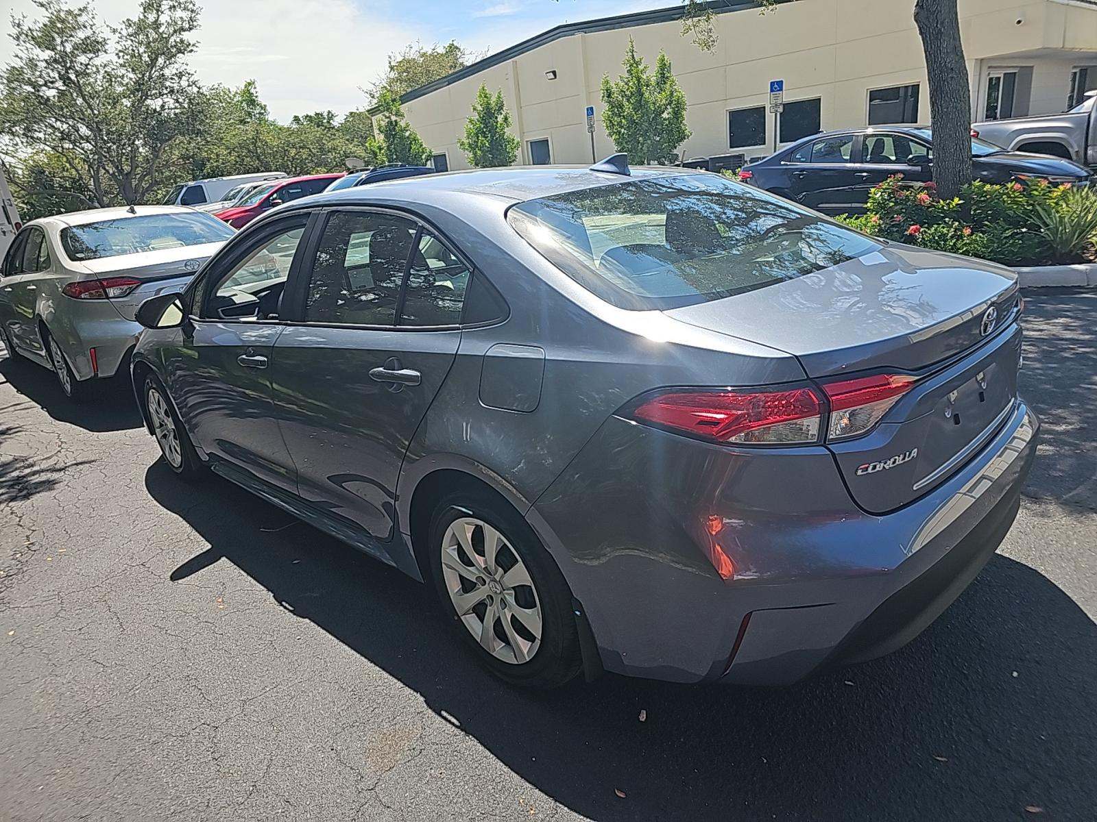 2025 Toyota Corolla LE FWD