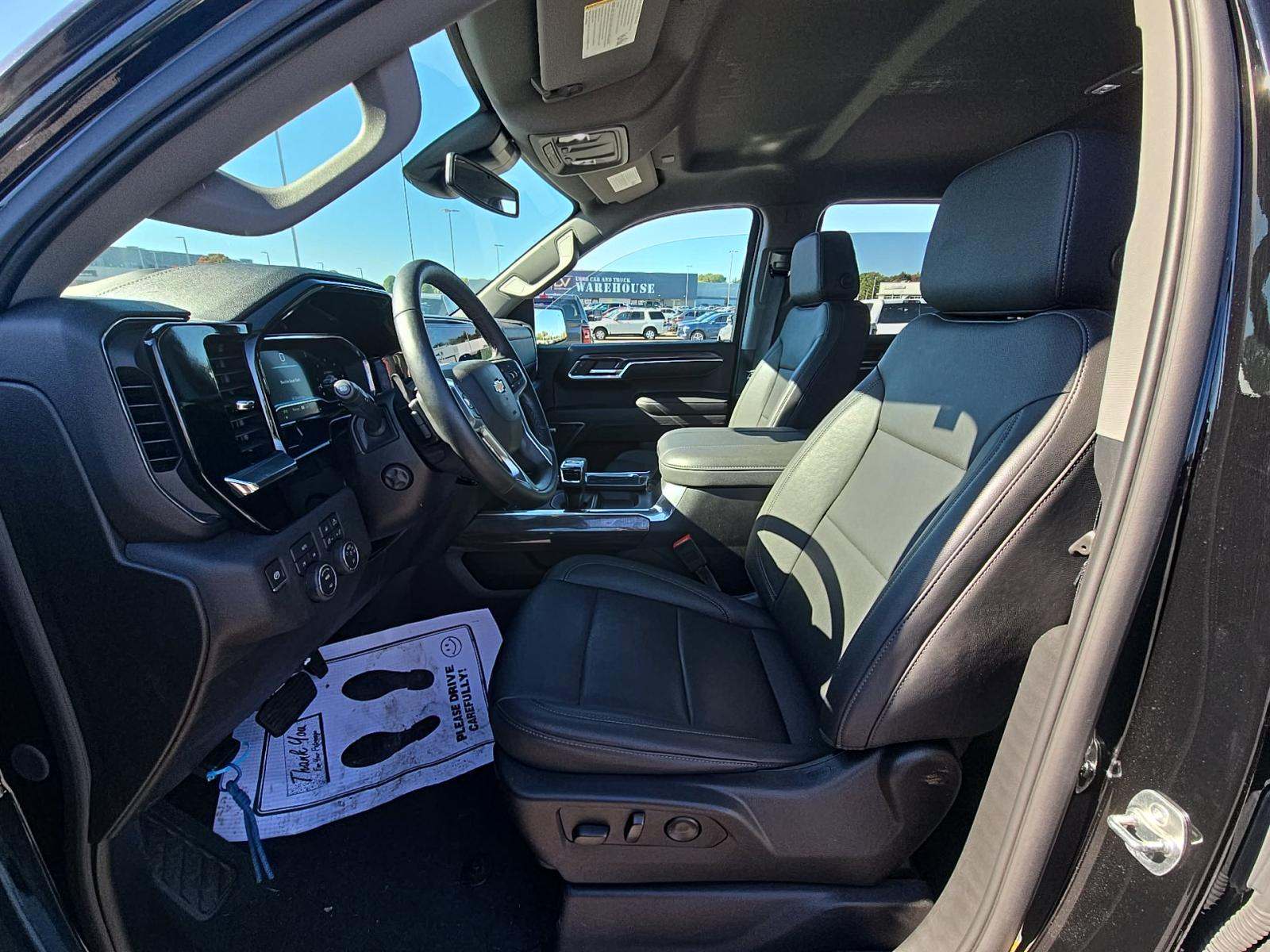 2025 Chevrolet Silverado 1500 LTZ AWD