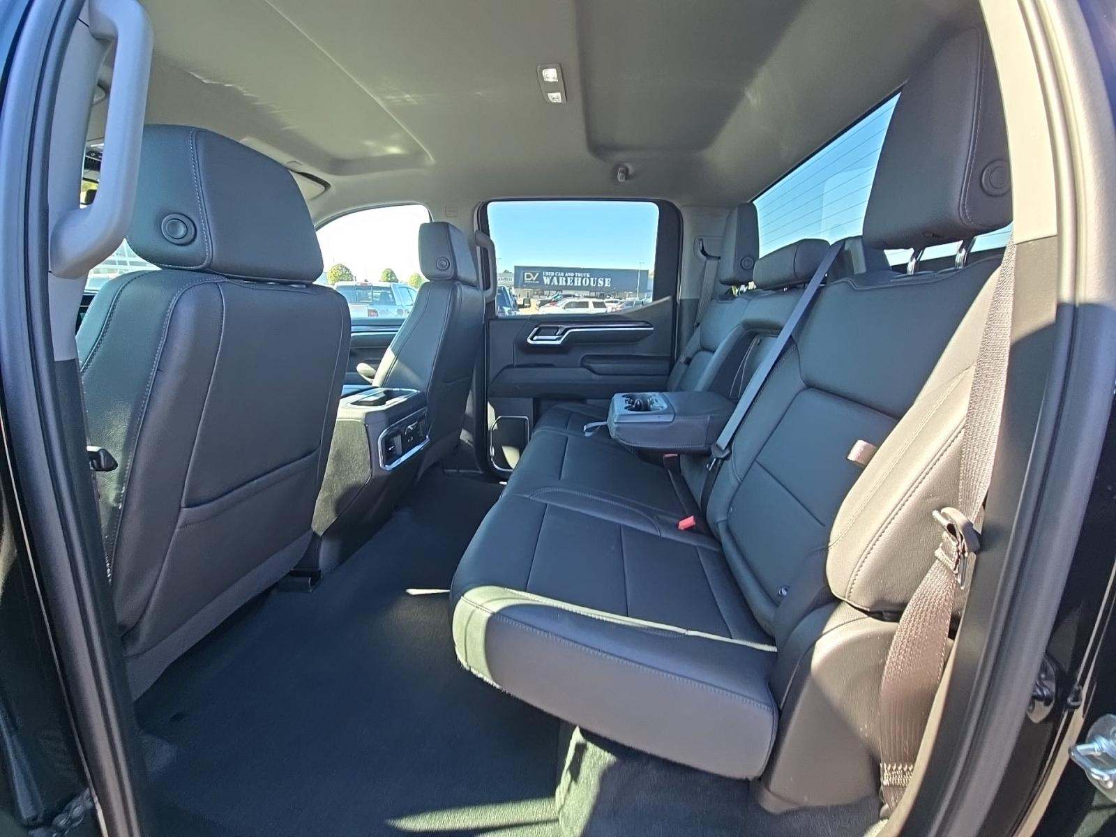 2025 Chevrolet Silverado 1500 LTZ AWD