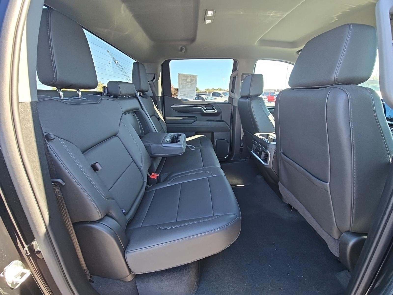 2025 Chevrolet Silverado 1500 LTZ AWD