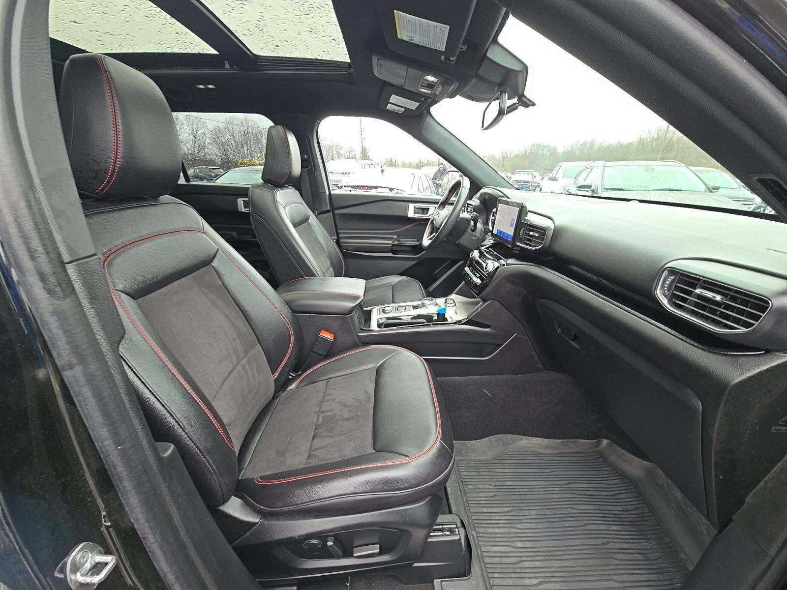 2023 Ford Explorer ST-Line AWD