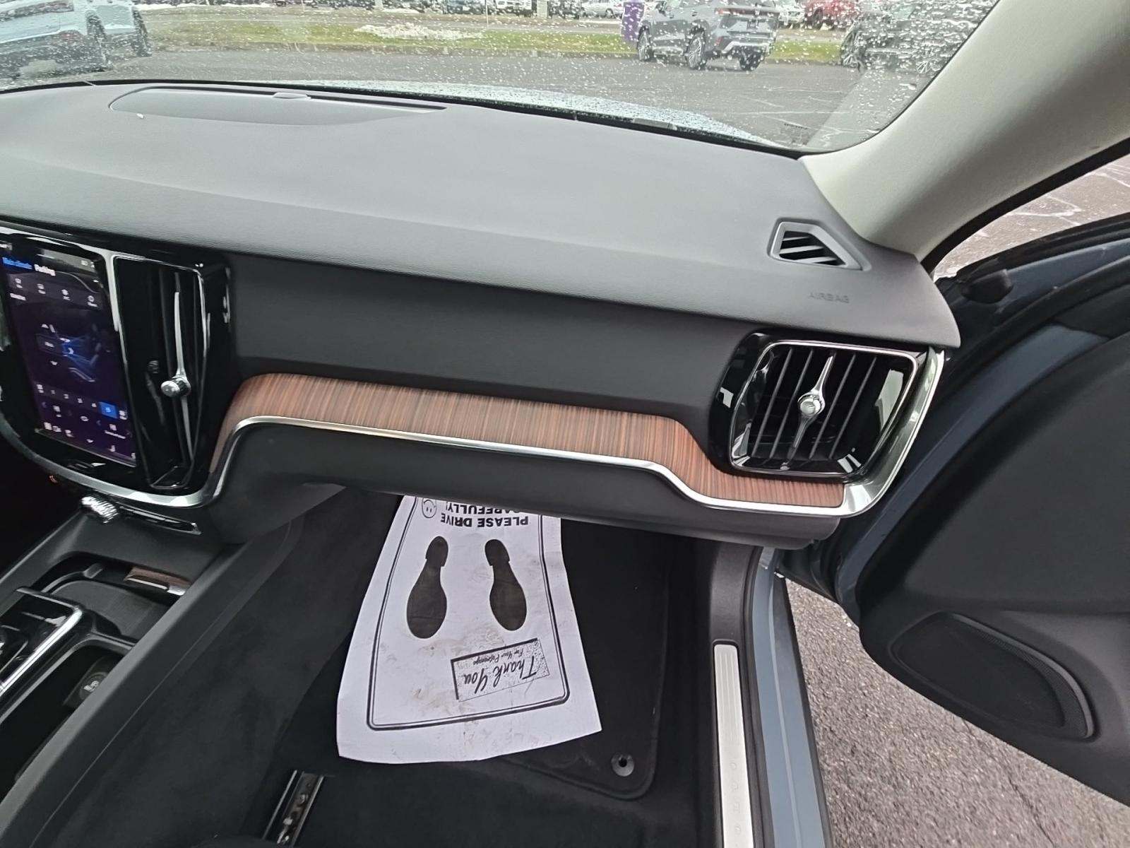 2024 Volvo S60 B5 Plus AWD