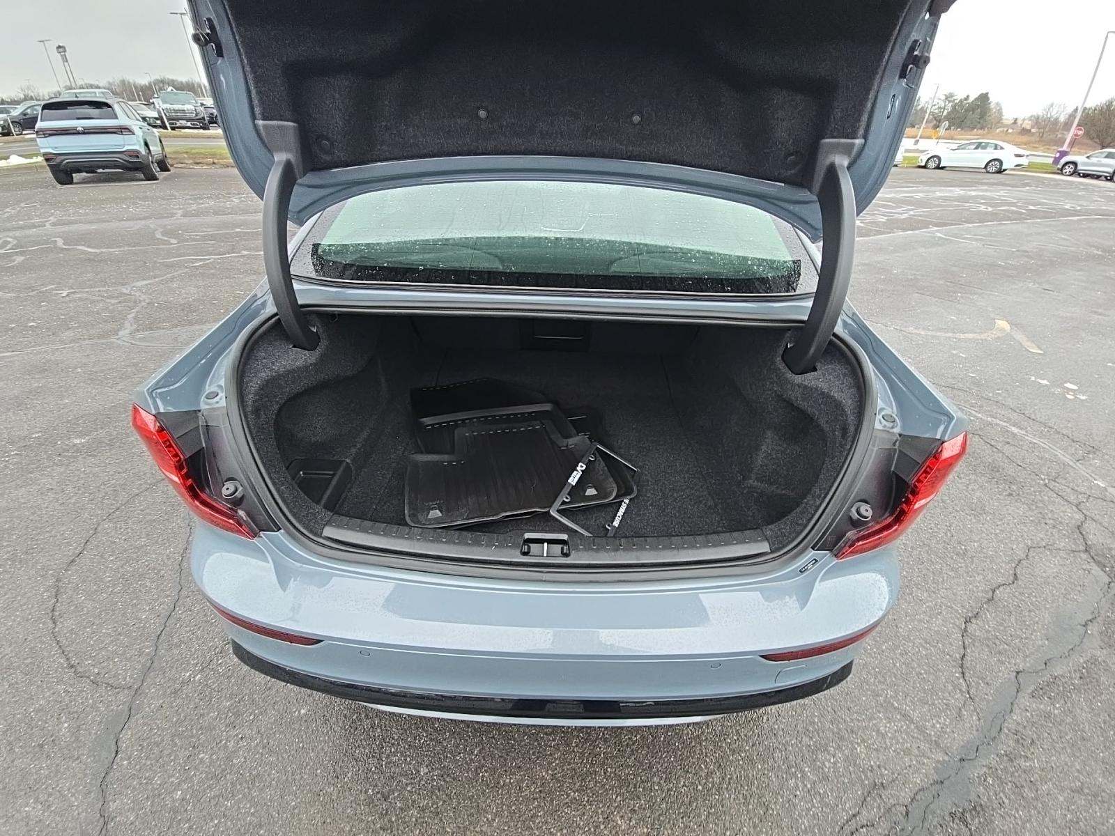 2024 Volvo S60 B5 Plus AWD