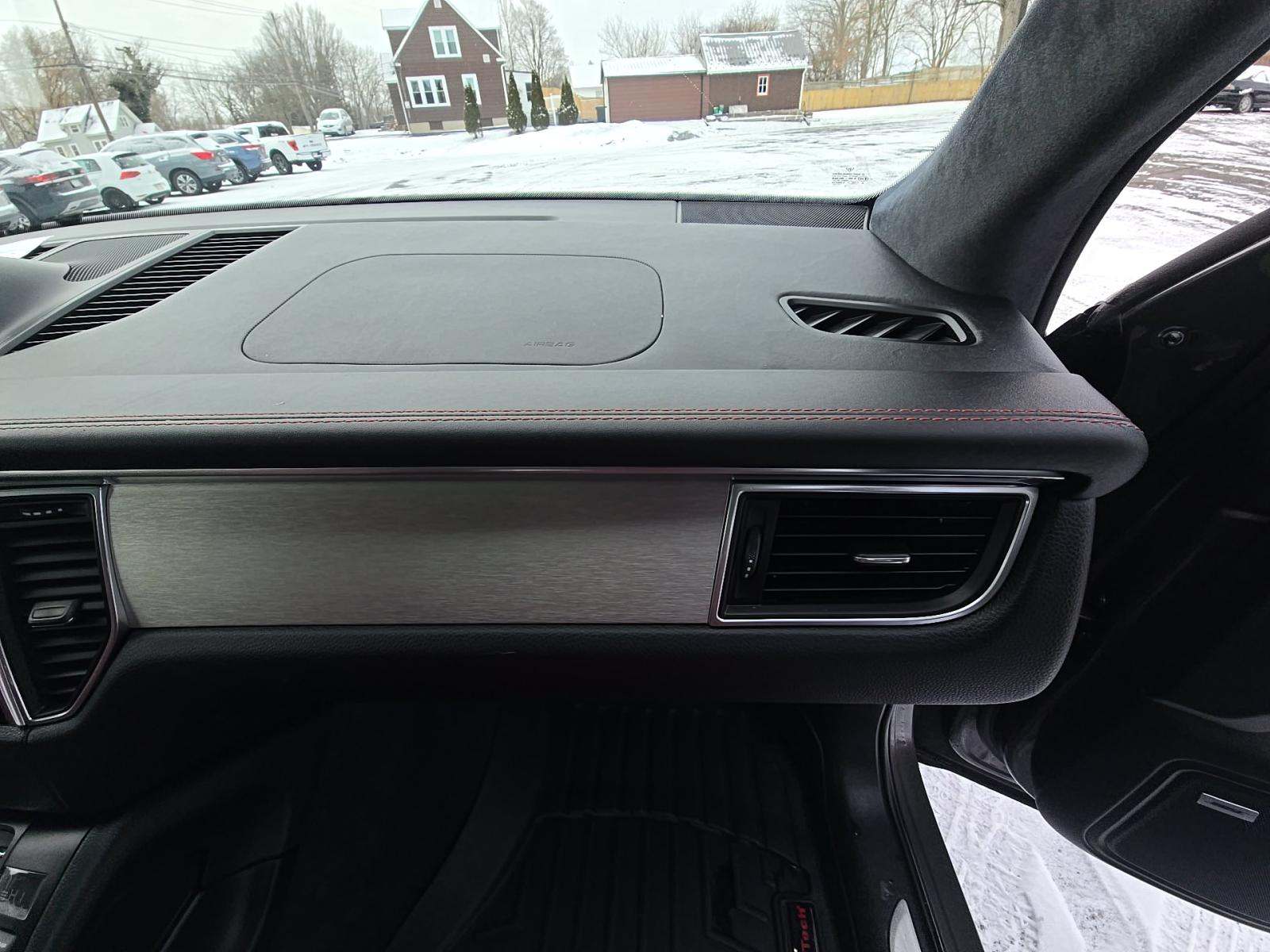 2016 Porsche Macan Turbo AWD