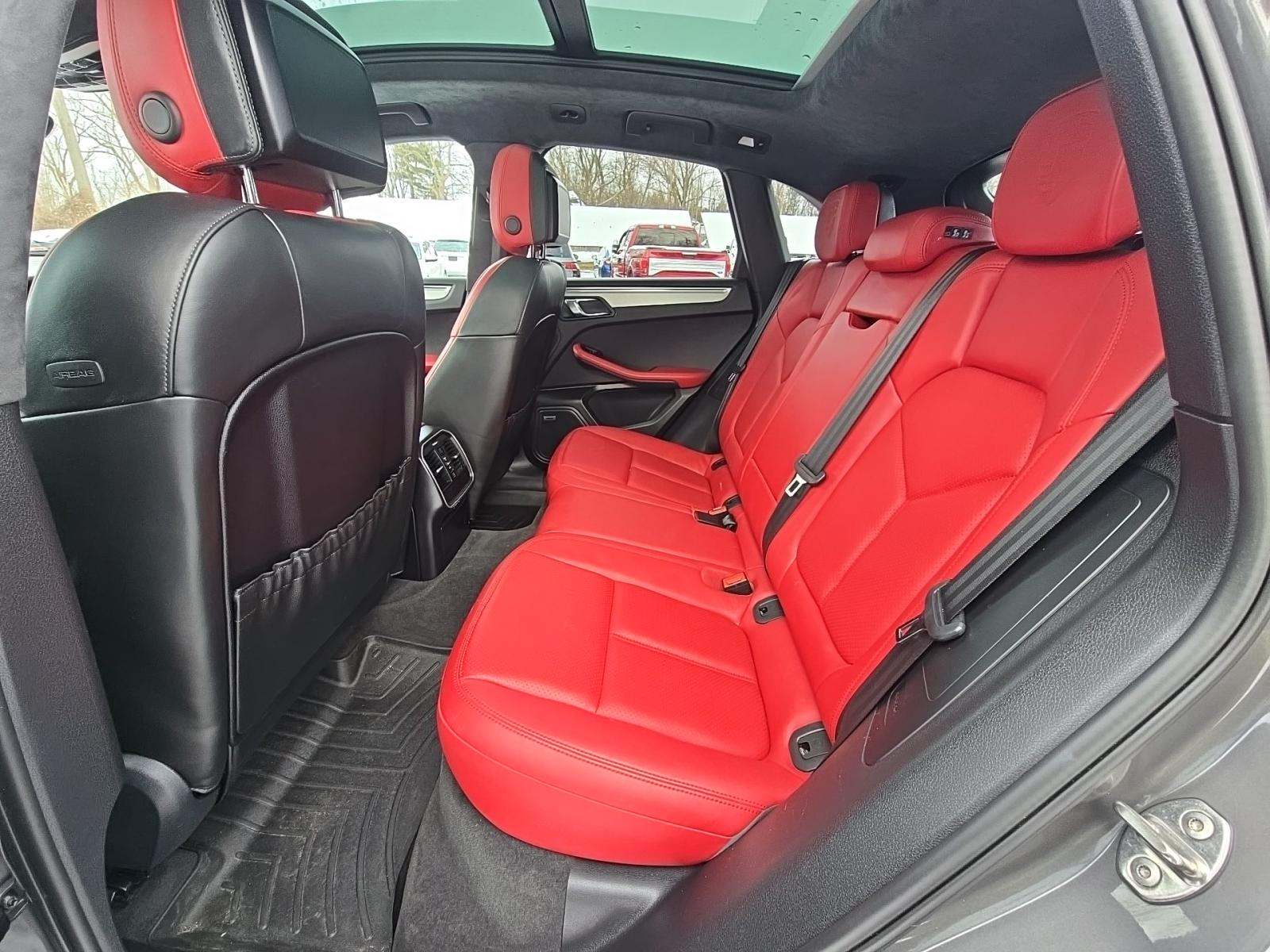 2016 Porsche Macan Turbo AWD