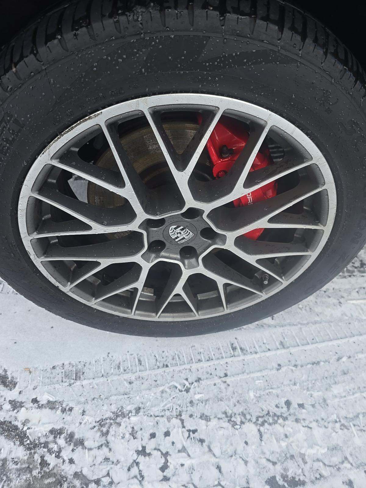 2016 Porsche Macan Turbo AWD