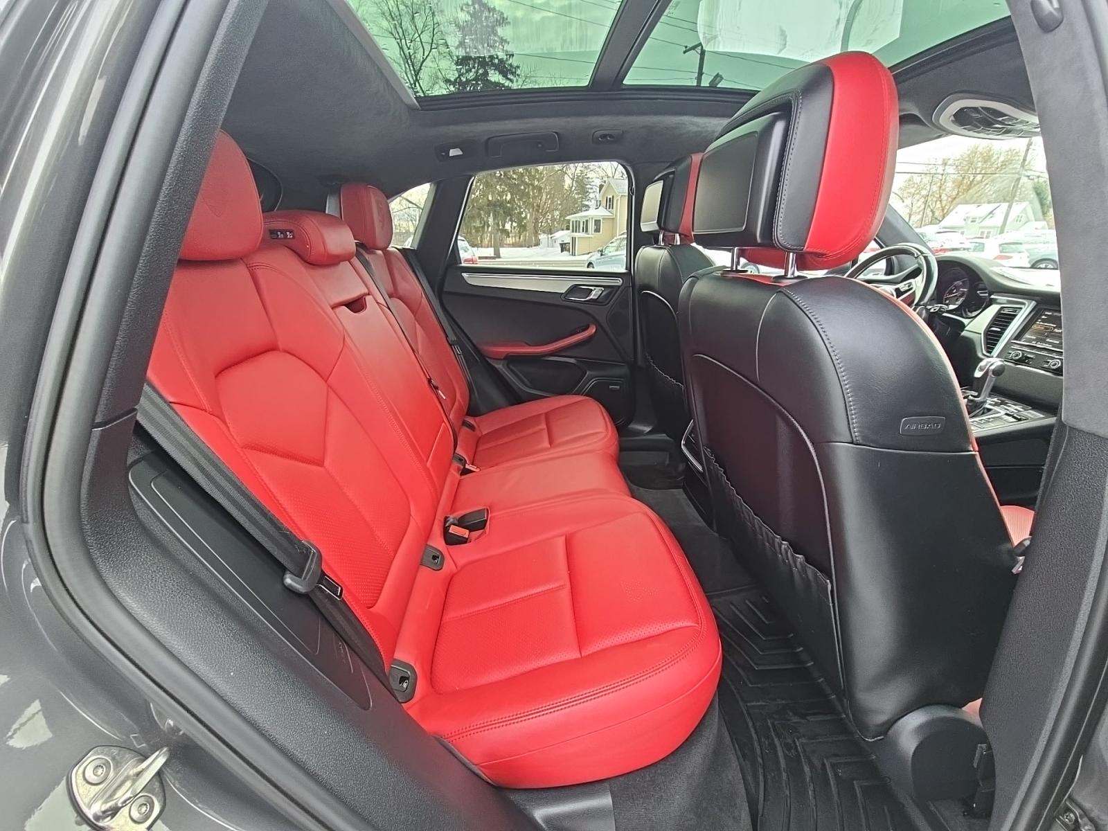 2016 Porsche Macan Turbo AWD