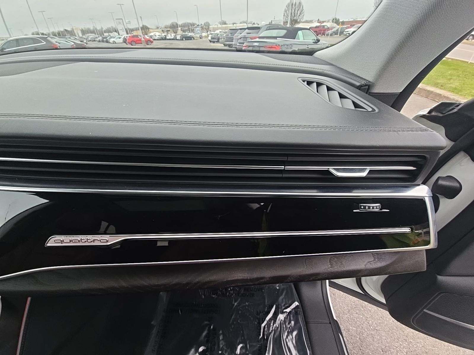 2022 Audi Q8 Prestige AWD