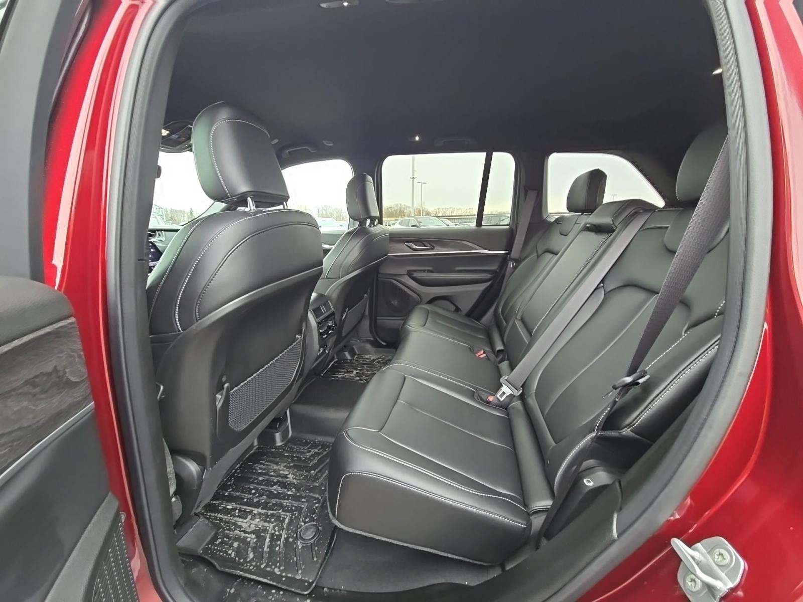 2025 Jeep Grand Cherokee Limited AWD